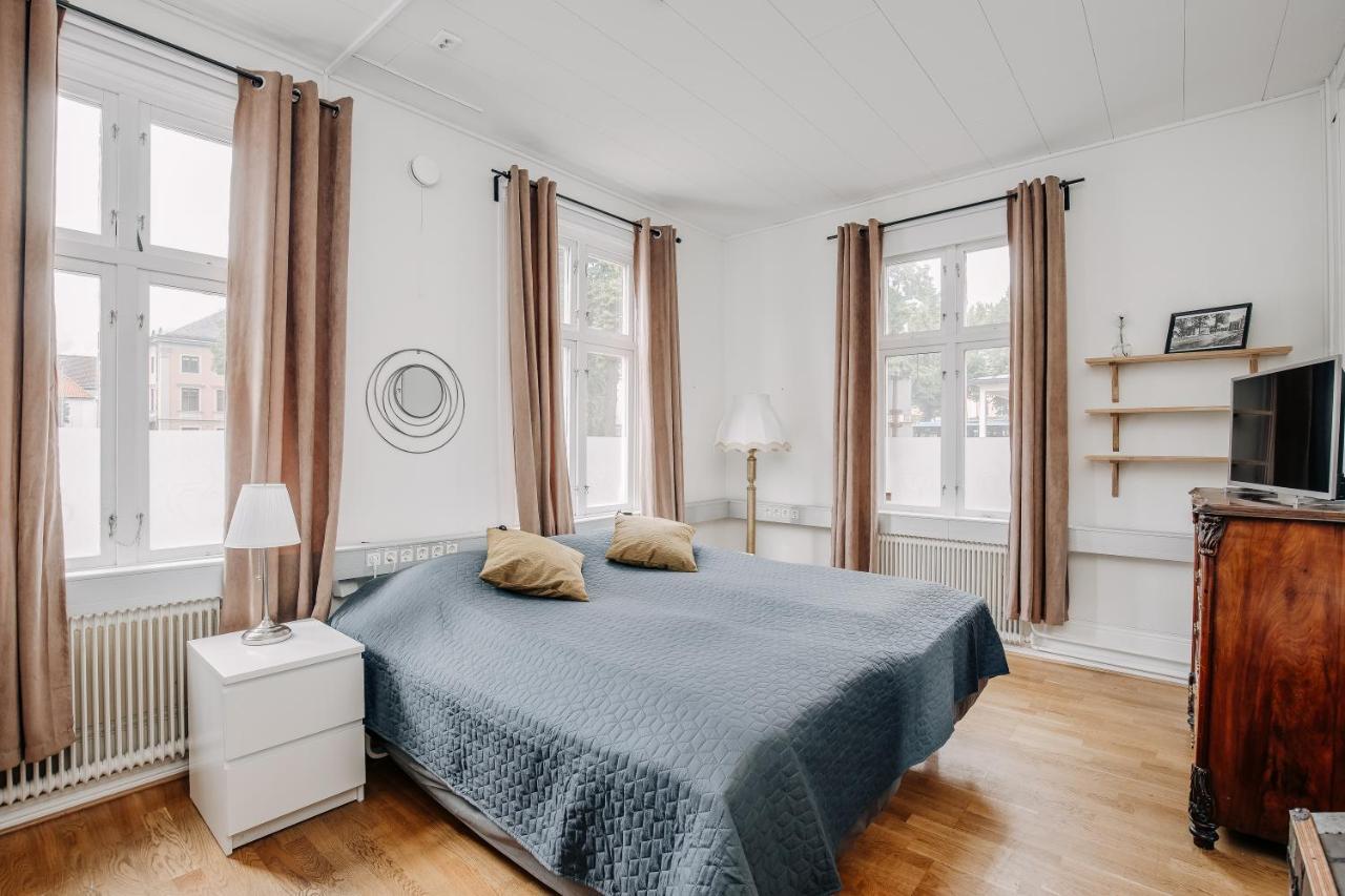 Jaernvaegshotellet B&B Skara község Kültér fotó