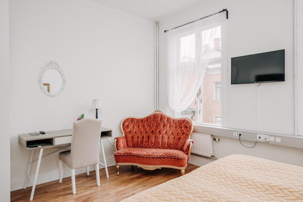 Jaernvaegshotellet B&B Skara község Kültér fotó