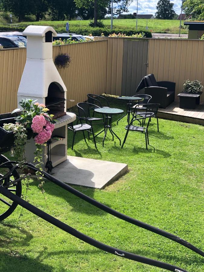 Jaernvaegshotellet B&B Skara község Kültér fotó